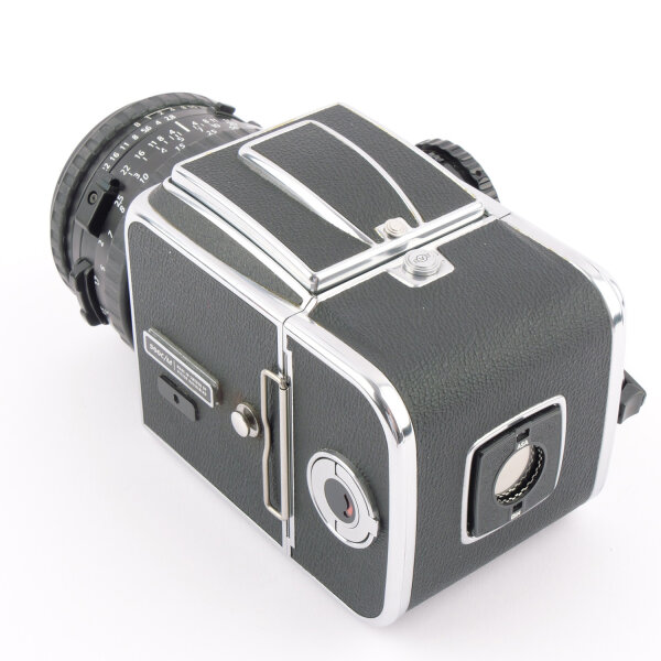 Hasselblad 500C/M CM w. CB Planar 2.8/80mm A12 Acute Matte