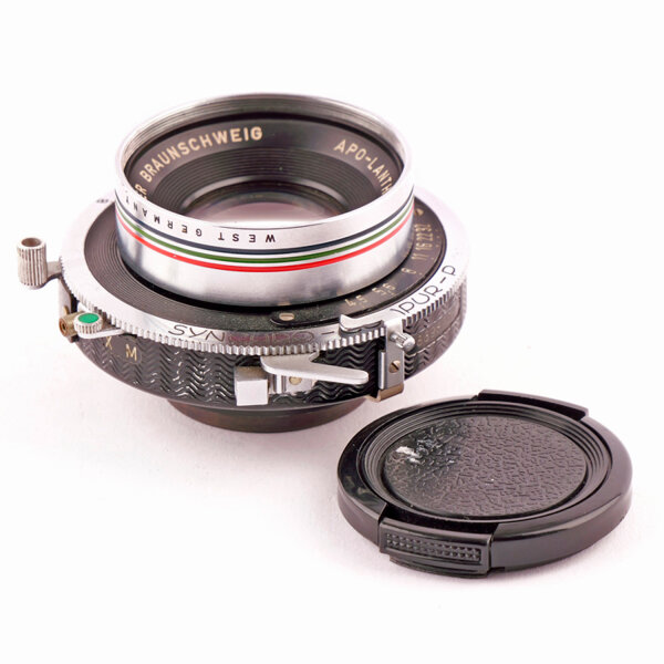 Voigtländer Apo Lanthar 4.5/10,5cm in Synchro Compur