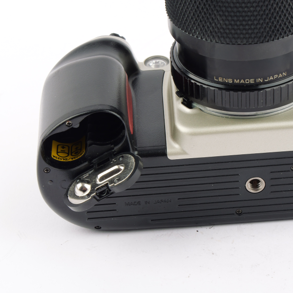 Nikon F60 MC Soligor 4.5/80-200mm NOTTESTED