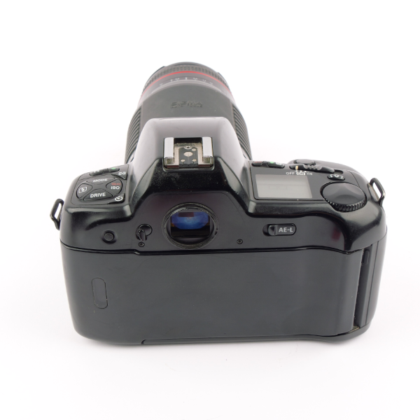 Nikon F90 Sigma Zoom AF-APO 4.5-5.6/75-300mm NOTTESTED