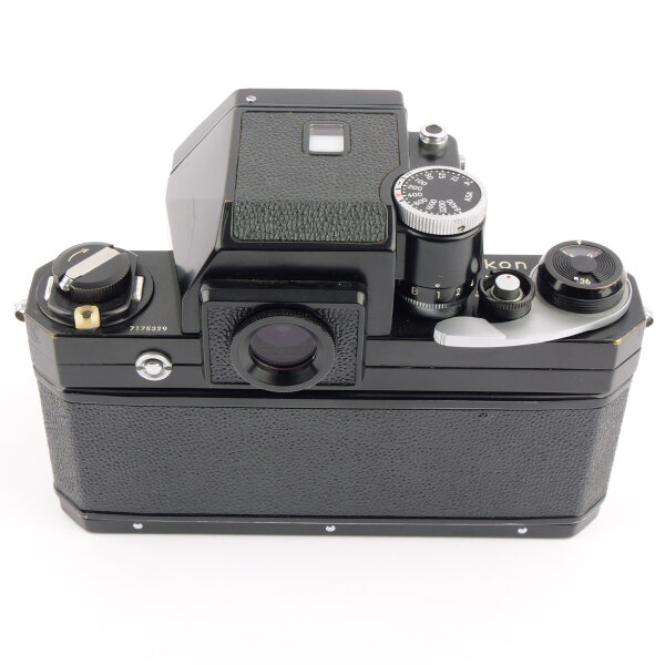 Nikon F Photomic Black w. Nikkor 1.4/50mm