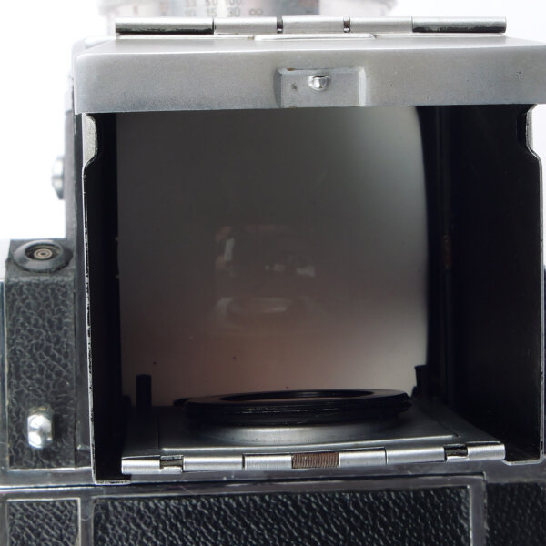 Ihagee Exakta 66 vertical Post-War w. Tessar 2.8/80mm T