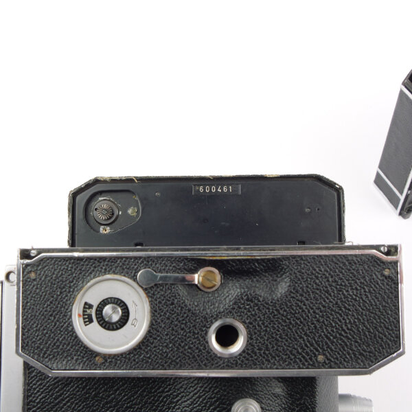 Ihagee Exakta 66 vertical Post-War w. Tessar 2.8/80mm T