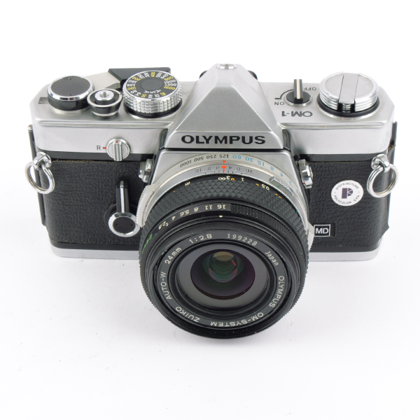 Olympus OM-1 Zuiko Auto-W 2.8/24mm NOTTESTED