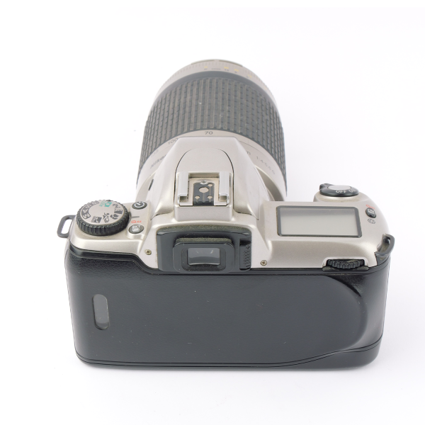 Nikon F65 Nikon AF Nikkor 4-5.6/70-300mm NOTTESTED