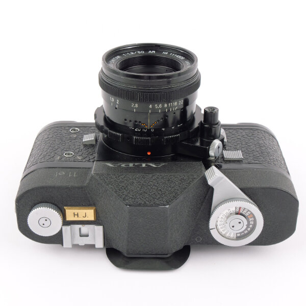 ALPA Reflex 11EL w. Macro Switar 1.9/50mm AR Black Crincle Finish