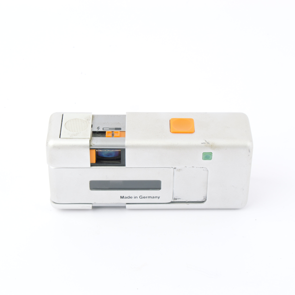 Rollei E110 Tessar 2.8/23mm w. Flash Cube NOTTESTED