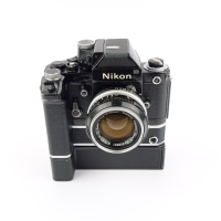 Nikon F2 + MD-2 + MB-1+ DP-1 w. Nikkor-S 1.4/50mm