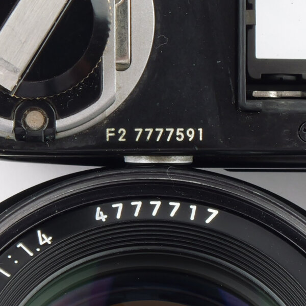 Niikon F2 Lucky Number Outfit F2 7777591 + 1.4/50mm 4777717