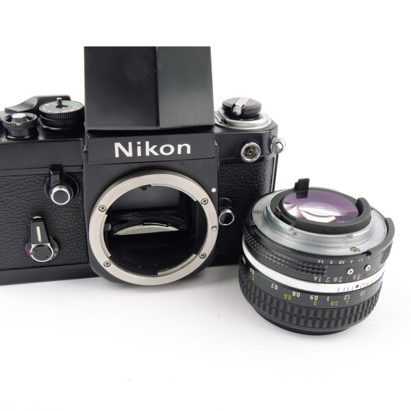 Niikon F2 Lucky Number Outfit F2 7777591 + 1.4/50mm 4777717