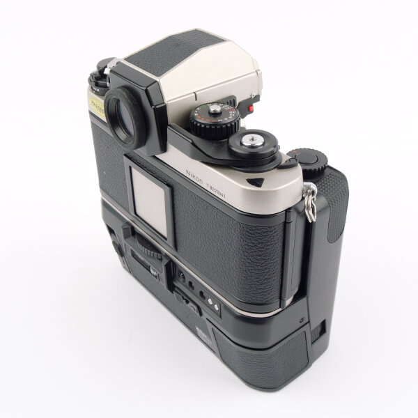 Nikon F3/T HP Titanium w. MD-4 NEAR MINT