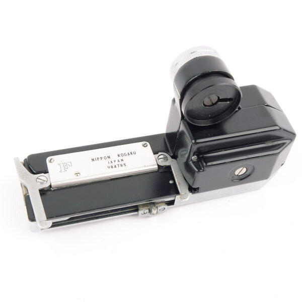 Nikon F Eyelevel + Nikon Clip on Meter III w. Nkkor-H 2/50mm