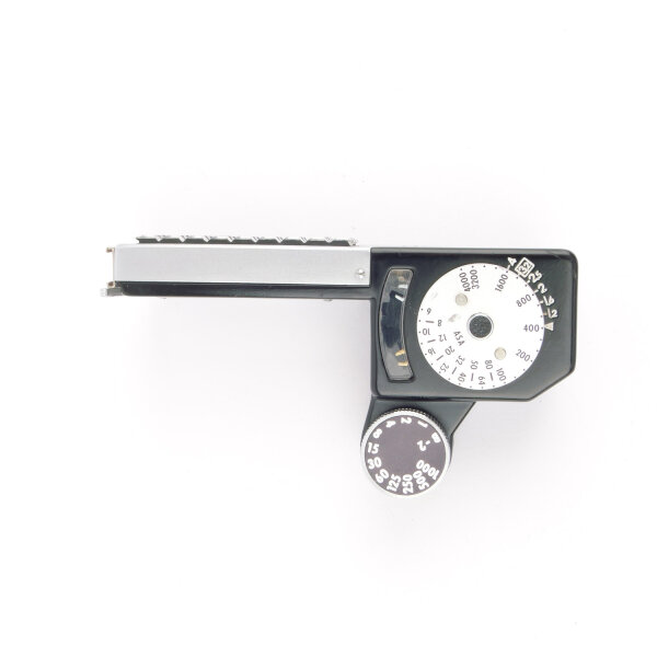 Nikon F Eyelevel + Nikon Clip on Meter III w. Nkkor-H 2/50mm