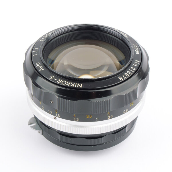 Nikon F FTN Black Paint + Motor Drive F250 + Nikkor-S 1.2/55mm Oufit