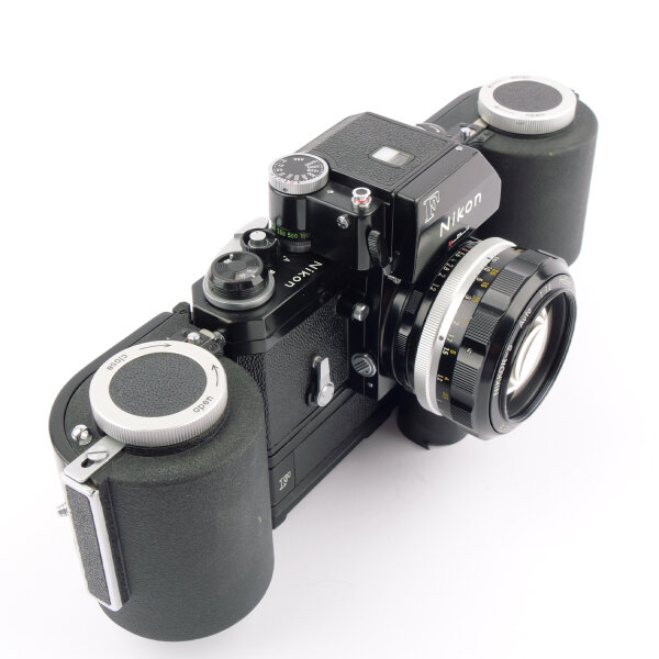 Nikon F FTN Black Paint + Motor Drive F250 + Nikkor-S 1.2/55mm Oufit
