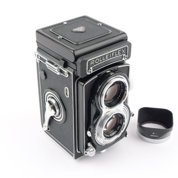 Rolleiflex T Tessar 3.5/75mm w. Hood near MINT