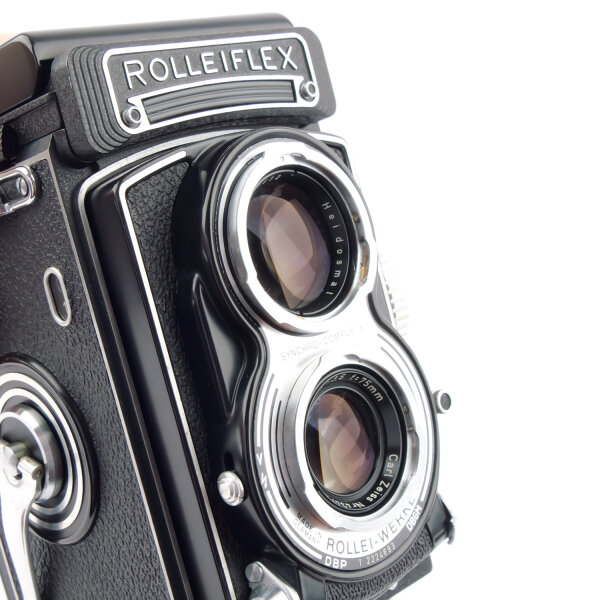 Rolleiflex T Tessar 3.5/75mm w. Hood near MINT