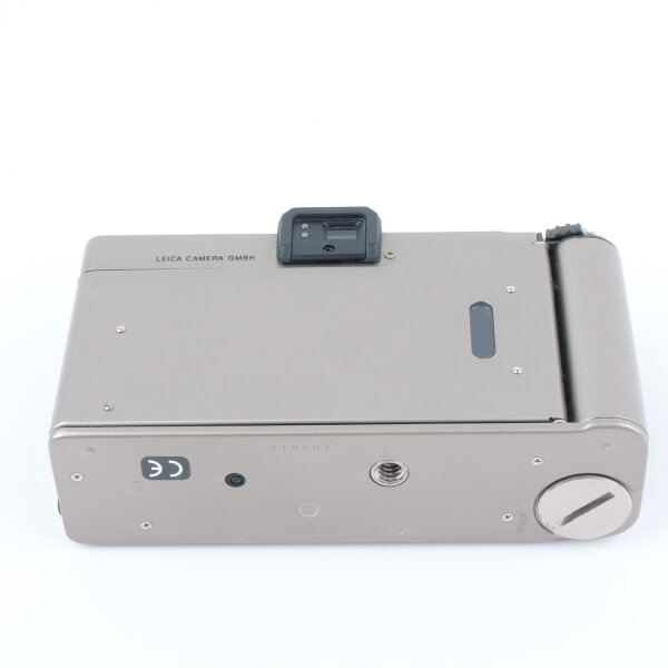 Leica Minilux Summarit 2.4/40mm 35mm Point & Shoot
