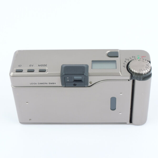Leica Minilux Summarit 2.4/40mm 35mm Point & Shoot
