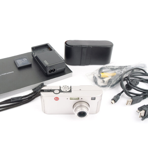 Leica D-LUX 18237 First Gen Digital Camera