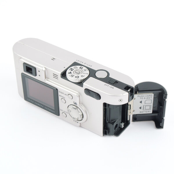 Leica D-LUX 18237 First Gen Digital Camera