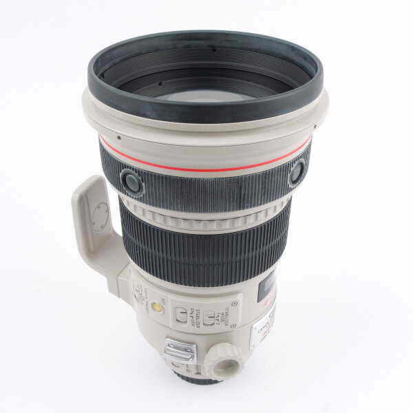 Canon EF 2/200mm L IS USM w. Case MINT