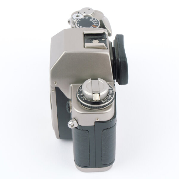 Contax S2 60 Years Special Edition MINT