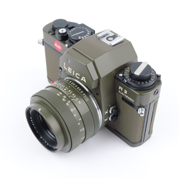 Leica R3 Electronic Safari w. Summilux 1.4/50mm Safari MINT NOS OUTFIT
