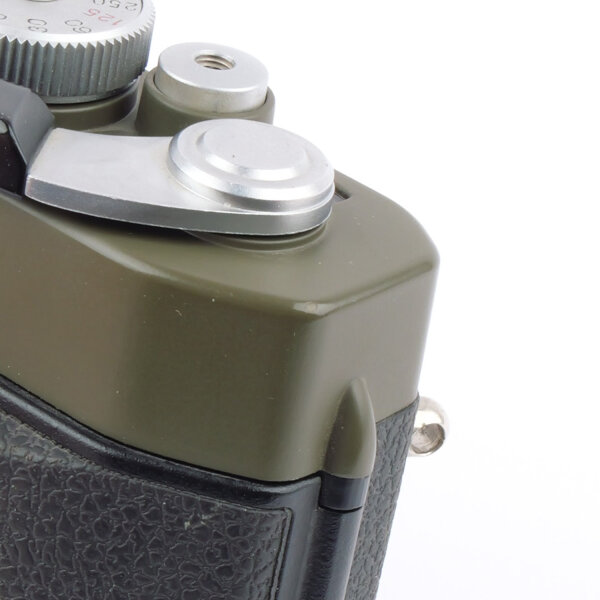Voigtländer Bessa-R2 Olive Rangefinder BOXED