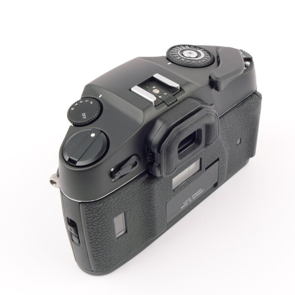 Leica R8 10081 SLR NEAR MINT BOXED