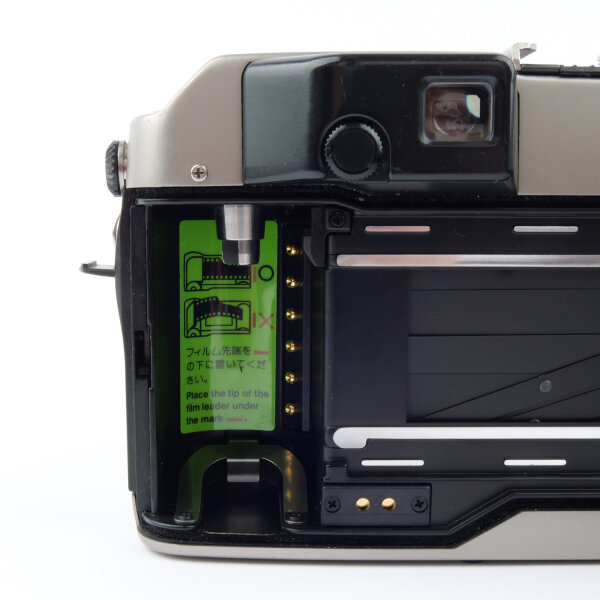 Contax G1 Green Label Planar 2/45mm Databack