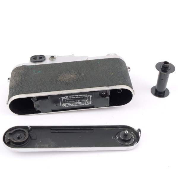 Leica IIIc Sharkskin NOTTESTED