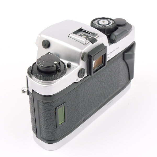 Leica R7 10067 Chrome SLR NEAR MINT BOXED