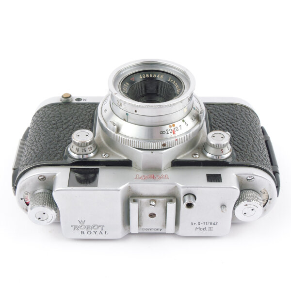 Robot Royal Mod. III 24x24 w. Xenar 2.8/38mm NOTTESTED