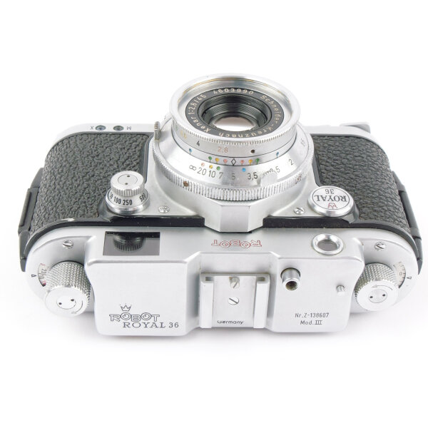 Robot Royal 36 Mod. III 36x24 Xenar 2.8/45mm