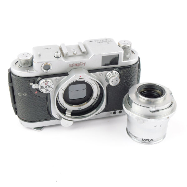 Robot Royal 36 CONTINUOUS FIRING MODE Tele-Xenar 3.8/75mm