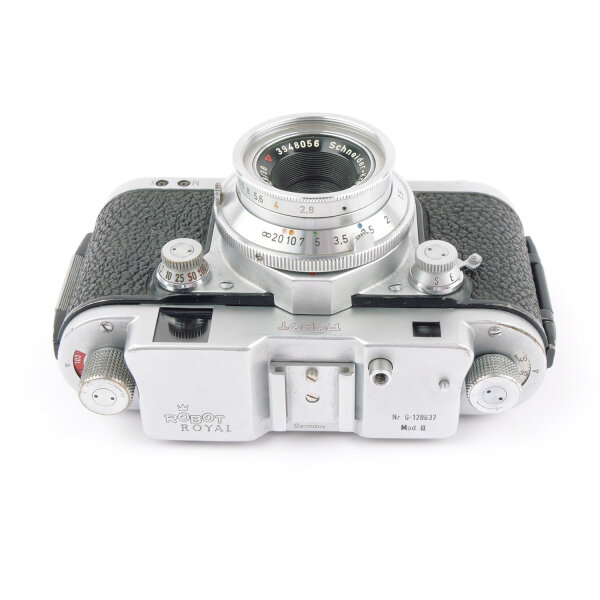 Robot Royal Mod. III 24x24 w. Xenar 2.8/38mm NOTTESTED