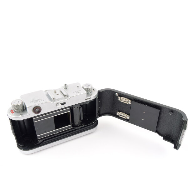 Robot Royal Mod. III 24x24 w. Xenar 2.8/38mm NOTTESTED
