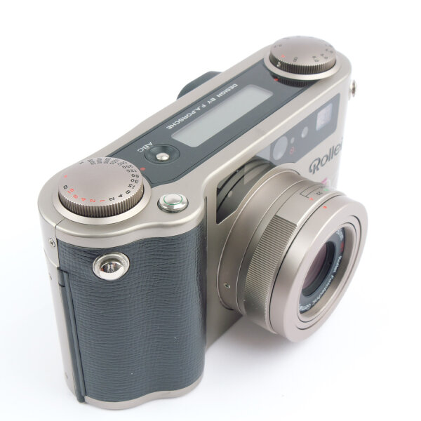 Rollei QZ 35 T by F.A. Porsche DEFECTIVE