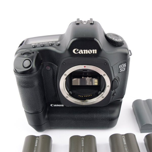 Canon EOS 5D w. BG-E4 w. 5x BP-511 / 511a NOTTESTED
