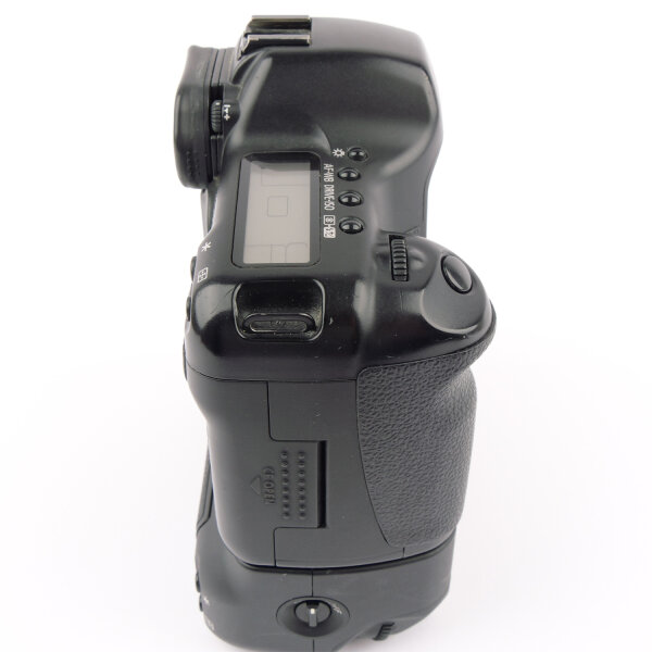 Canon EOS 5D w. BG-E4 w. 5x BP-511 / 511a NOTTESTED