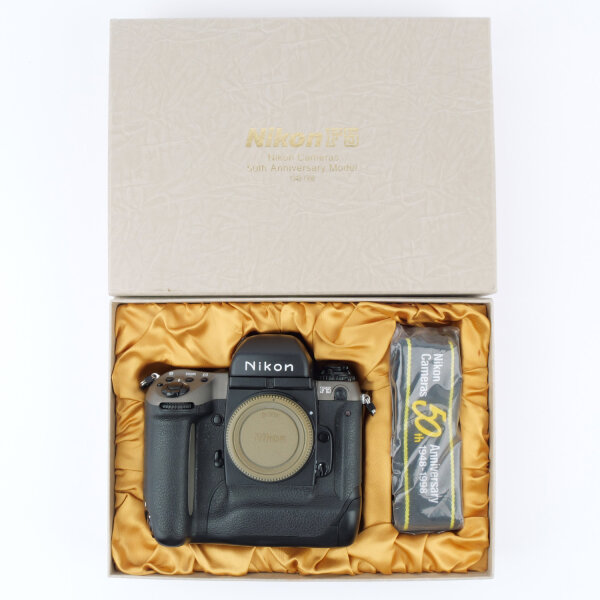 Nikon F5 50th Anniversary NEAR MINT FULL SET