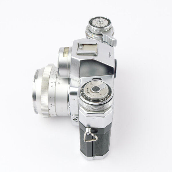 Zeiss Ikon Contarex Bullseye Chrome w. Planal 2/50mm STIFF NOTTESTED