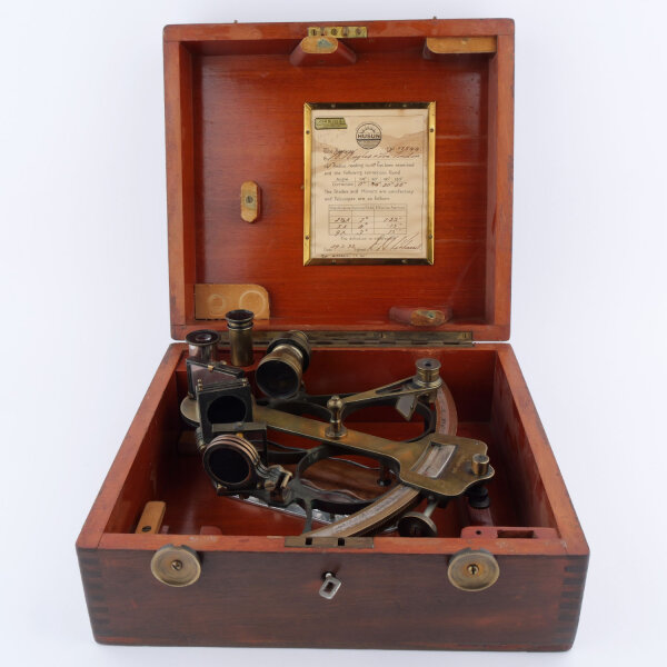 H.Hughes&Son Huson Sextant Brass 1932 Boxed w. Certificate