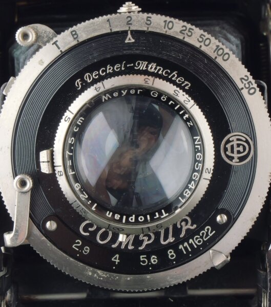 Welta Perla w. Meyer Görlitz Trioplan 2.9/7.5cm NOTTESTED
