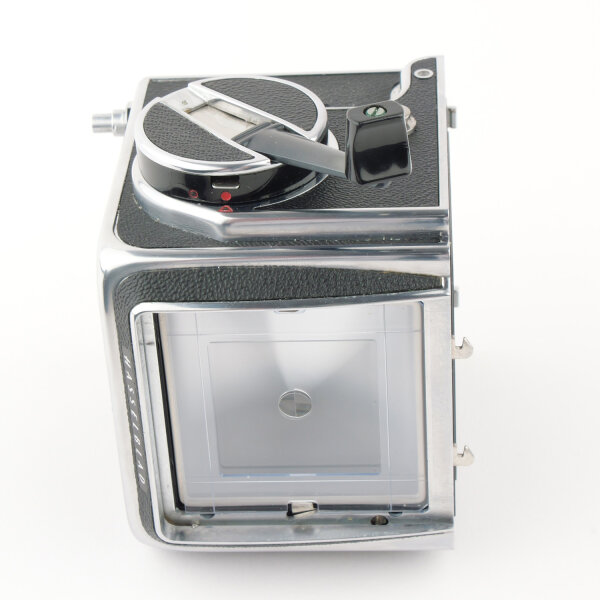 Hasselblad 500C/M w. A12 + Prism Finder HC-4 + Distagon 3.5/60mm