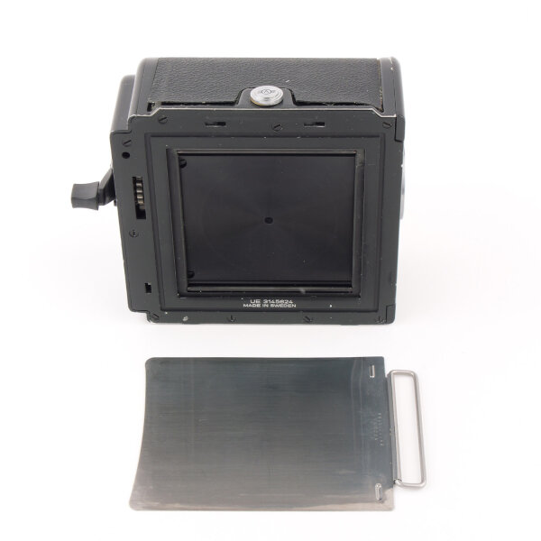 Hasselblad 500C/M w. A12 + Prism Finder HC-4 + Distagon 3.5/60mm