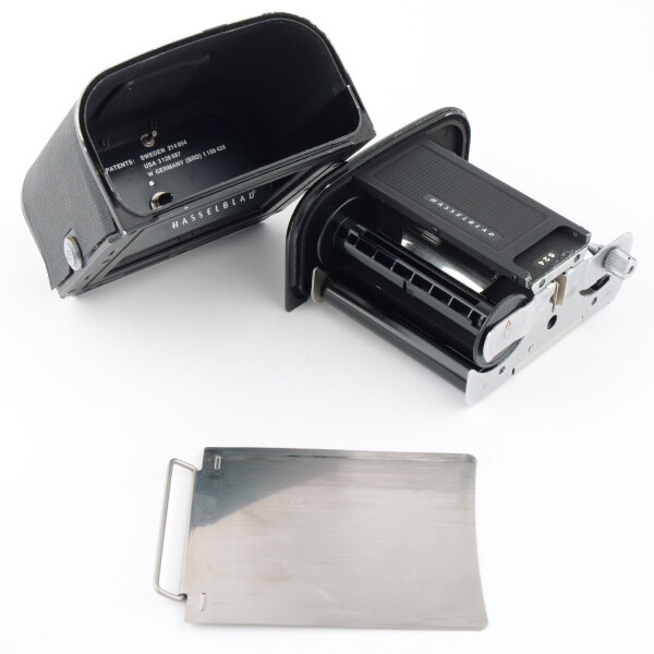 Hasselblad 500C/M w. A12 + Prism Finder HC-4 + Distagon 3.5/60mm