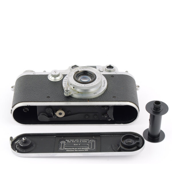 Leica IIIb w. Elmar 3.5/5cm